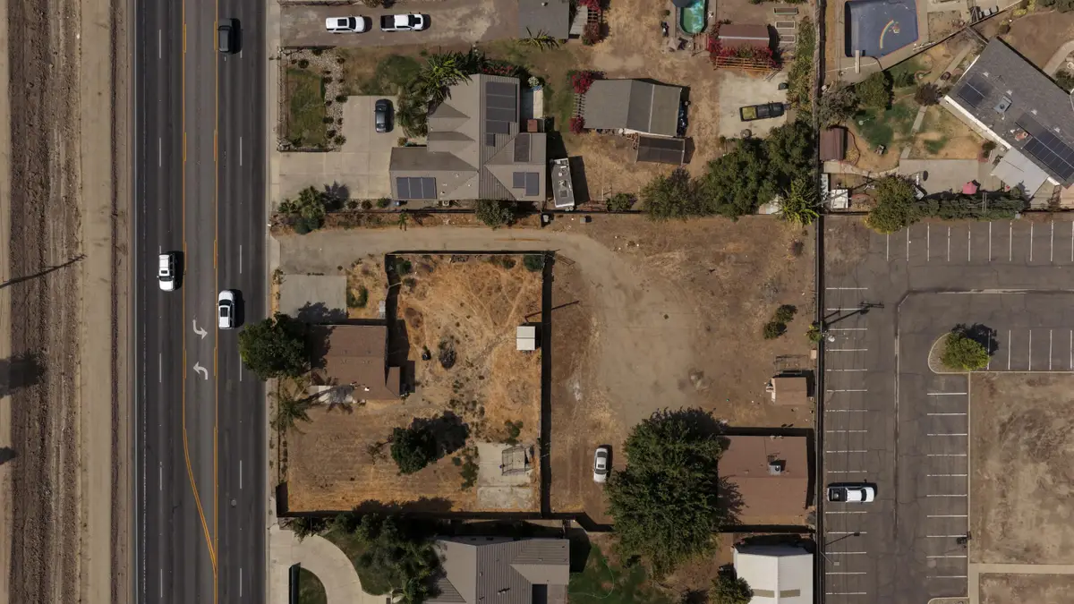 272 S Mooney Boulevard, Tulare, CA 93274 - #1