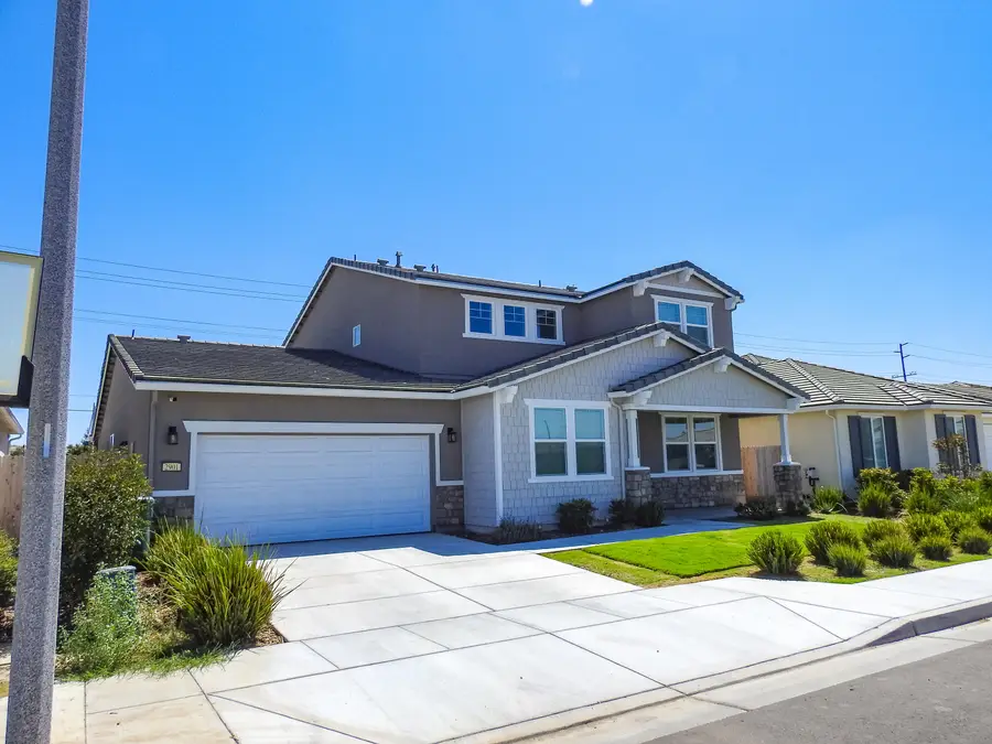 2901 Sand Hls Avenue, Tulare, CA 93274 - #3
