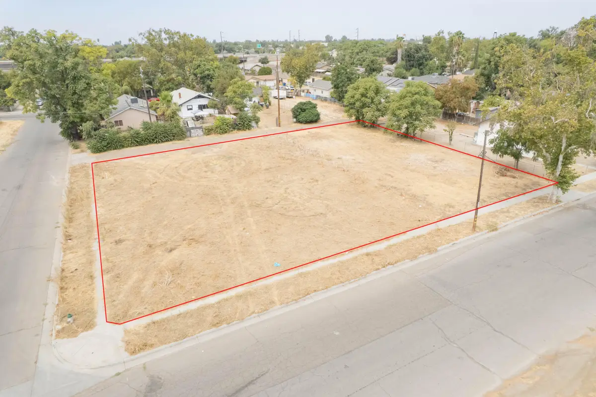 2274 S Cherry Avenue, Fresno, CA 93706 - #1