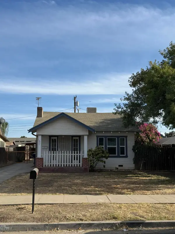 631 E Ventura Avenue, Tulare, CA 93274