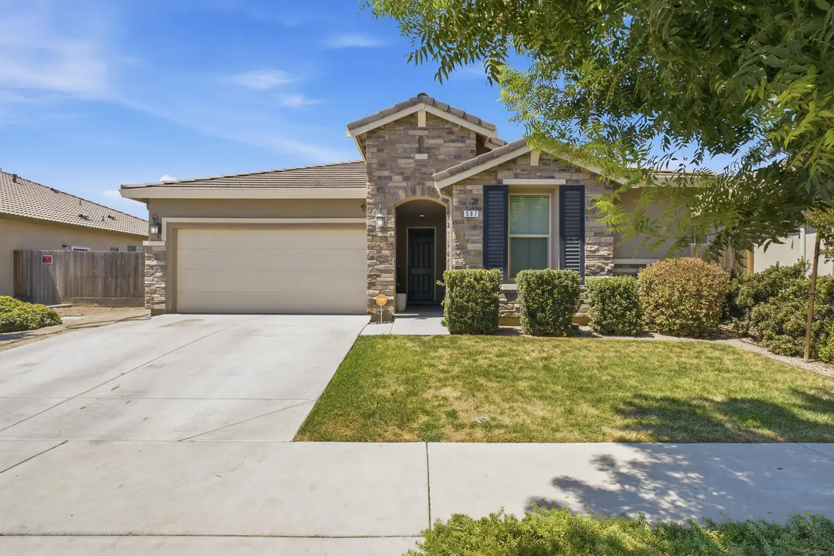 587 Montana De Oro Street, Tulare, CA 93274 - #1