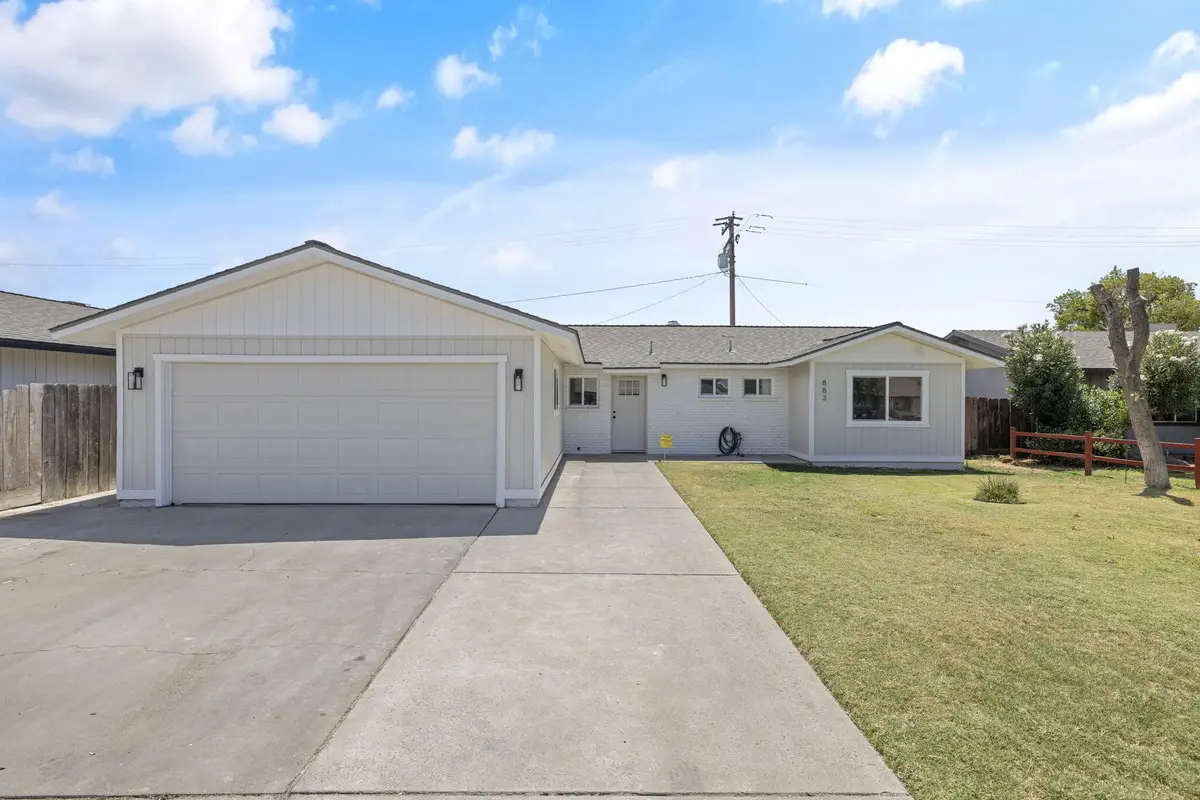 883 Clover Lane, Hanford, CA 93230 - #1