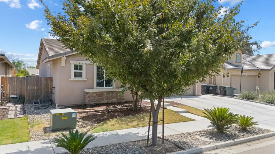 2810 N Rono Street, Visalia, CA 93291 - #3
