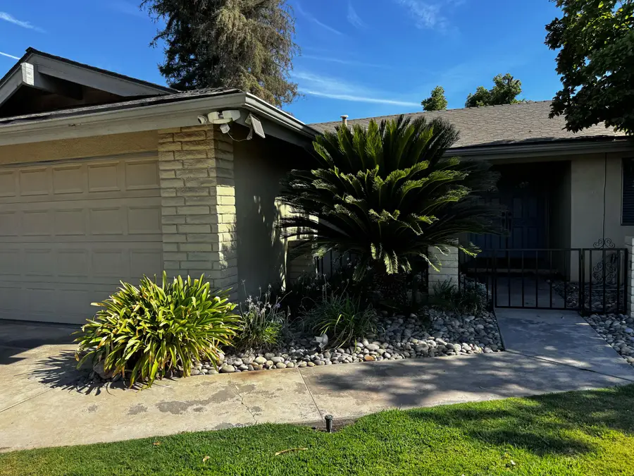 461 Ruma Rancho Court, Porterville, CA 93257 - #2