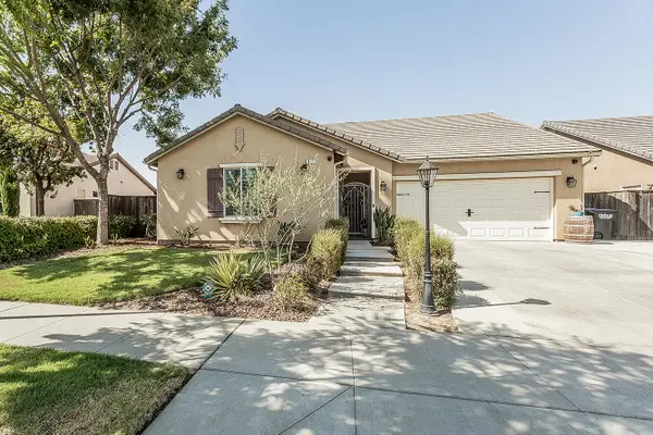 843 Bellis Avenue, Dinuba, CA 93618