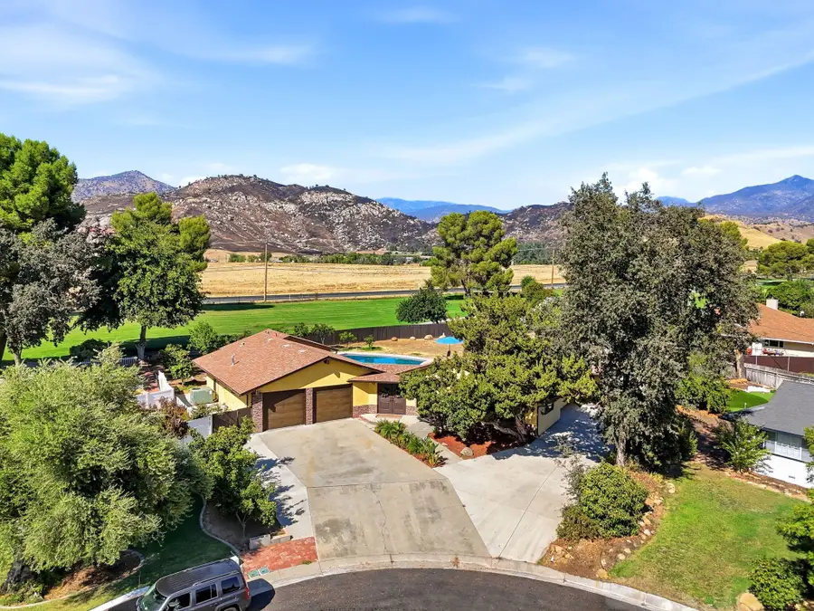 32339 Fairway Drive, Springville, CA 93265 - #2