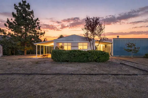 52575 Hogback Drive, Miramonte, CA 93641