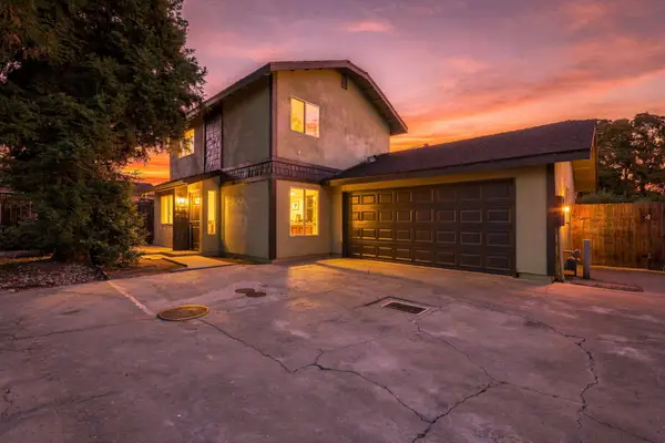1824 E Cross Avenue, Tulare, CA 93274