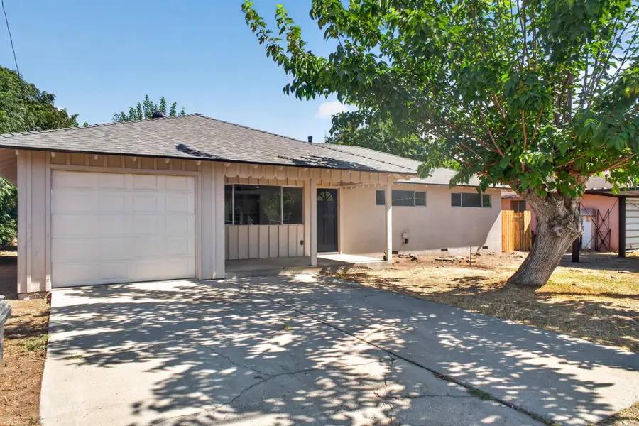 648 La Vida Avenue, Porterville, CA 93257 - #2