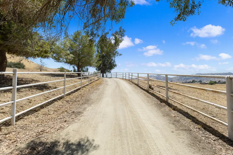 29827 Avenue 176, Porterville, CA 93257 - #3