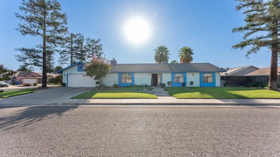 91 N Silver Maple Way, Porterville, CA 93257 - #2