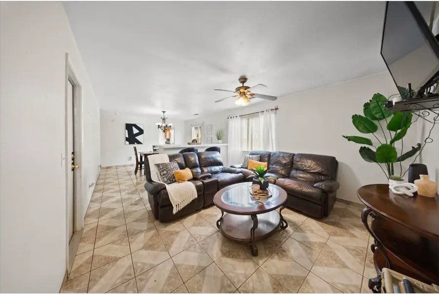 461 Rio Bonito Street, Porterville, CA 93257 - #2