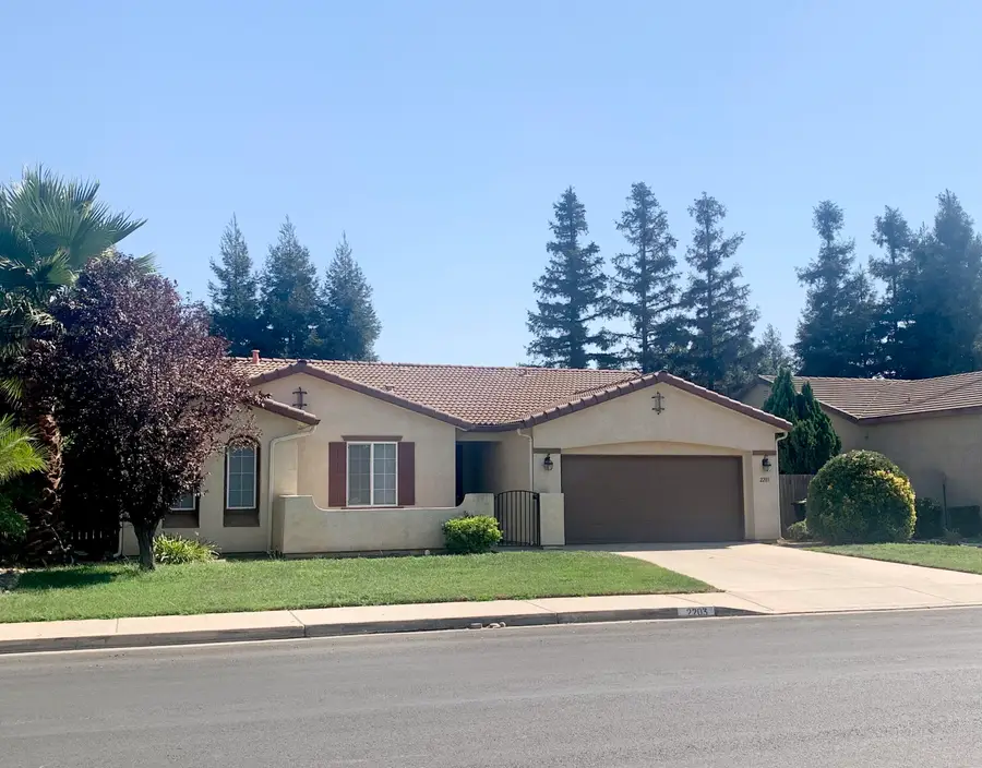 2203 W Monache Lane, Porterville, CA 93257 - #2