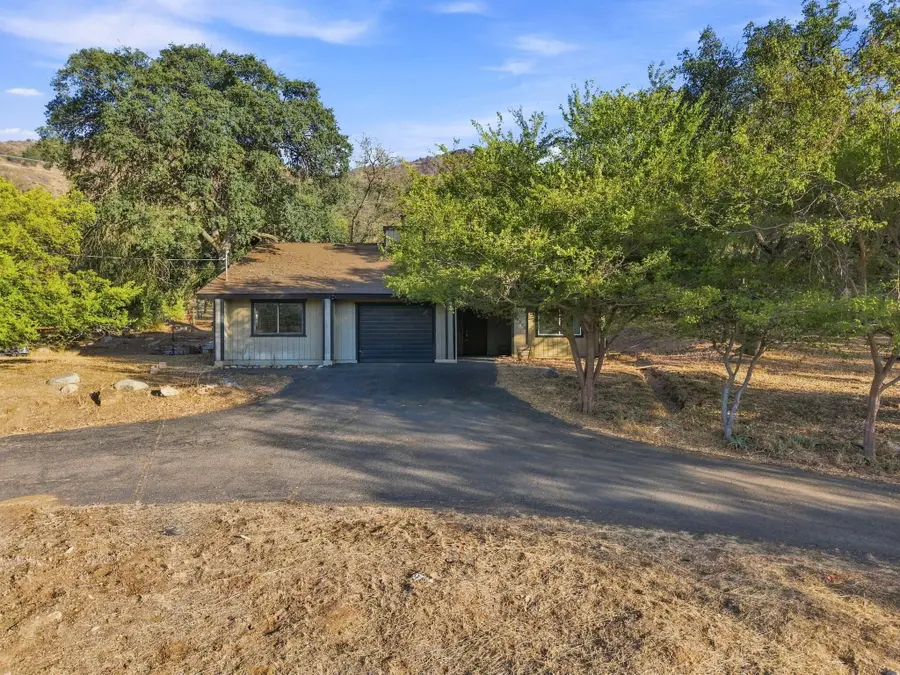 41113 Oak Ridge Drive #A, Three Rivers, CA 93271 - #2