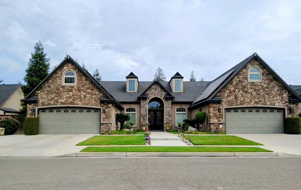 2522 La Paloma Drive, Tulare, CA 93274 - #1