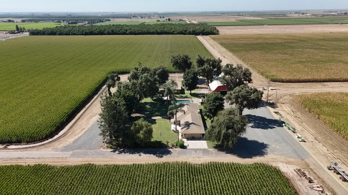 15827 Rd 208, Porterville, CA 93257 - #1