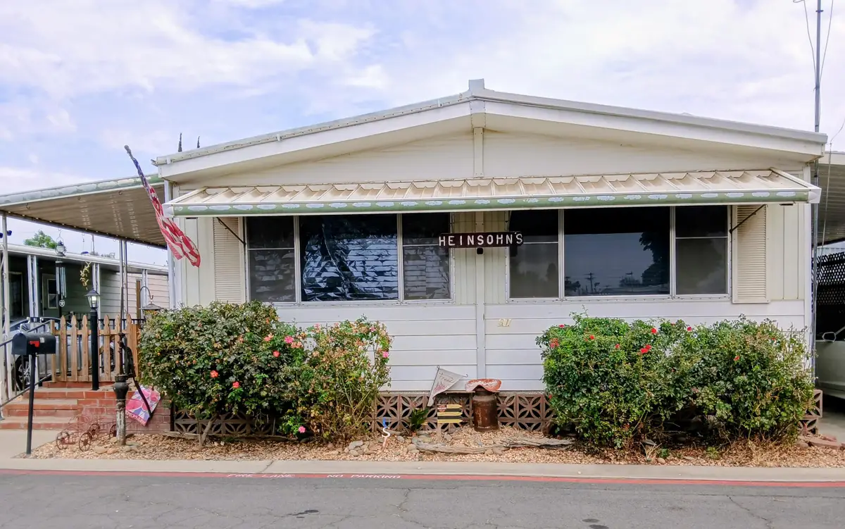 560 W Pleasant Avenue #81, Tulare, CA 93274 - #1