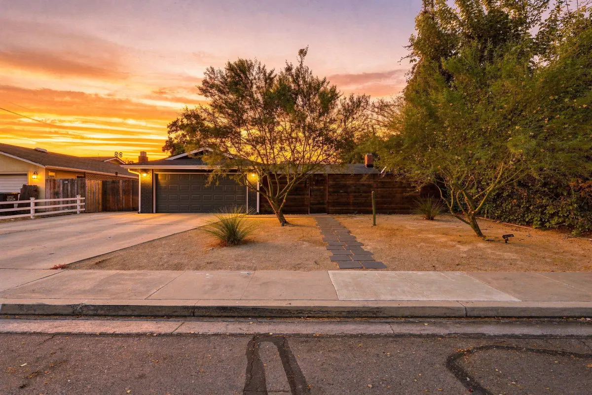 1925 S San Joaquin Drive, Visalia, CA 93277 - #1