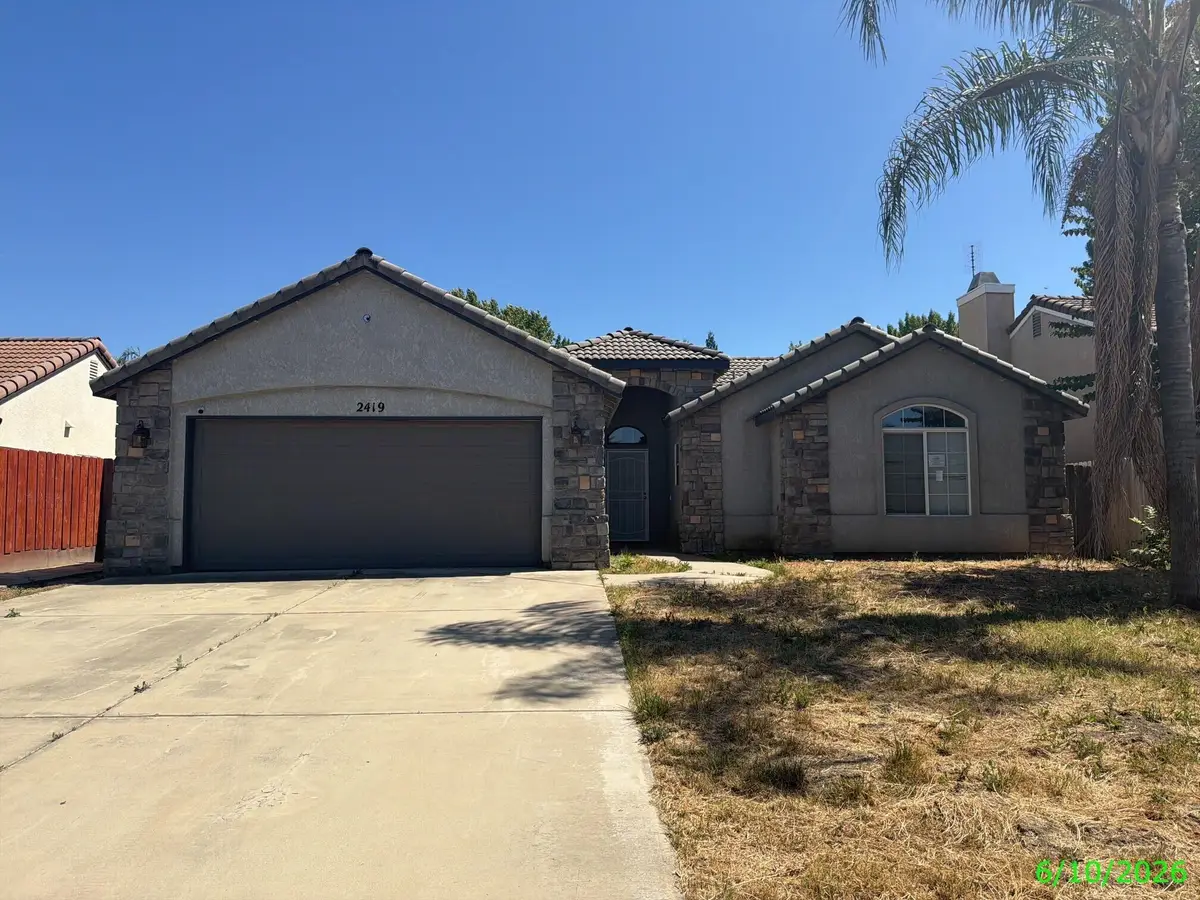 2419 E Oak Avenue, Visalia, CA 93292 - #1