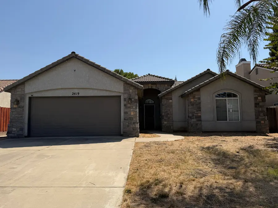 2419 E Oak Avenue, Visalia, CA 93292 - #2