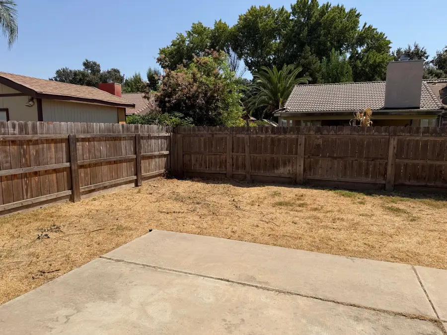 2419 E Oak Avenue, Visalia, CA 93292 - #3