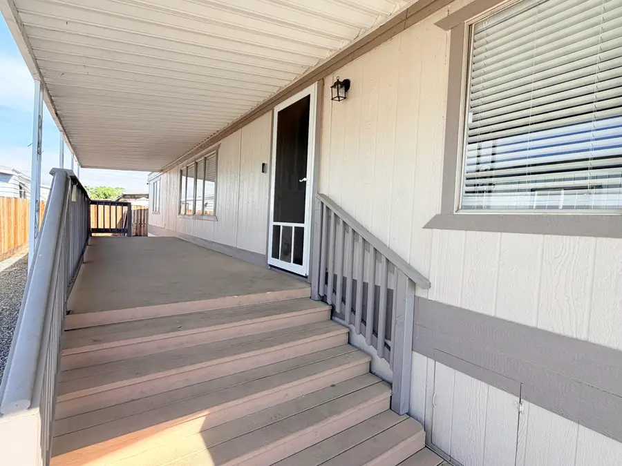 720 W E Worth Avenue, Porterville, CA 93257 - #3