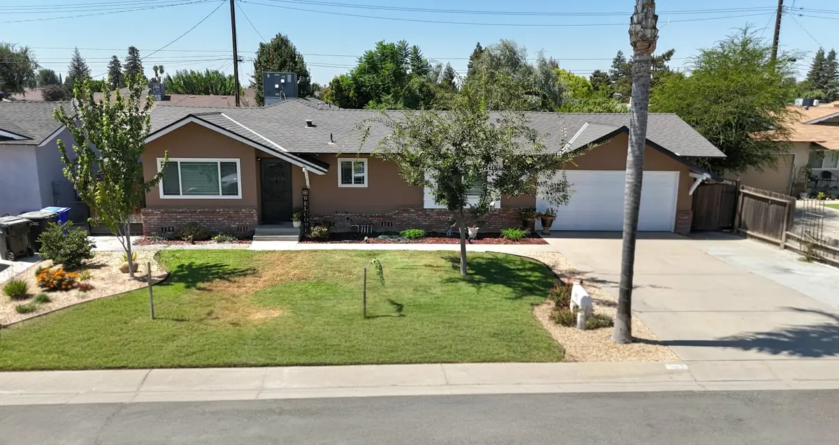 563 N Walch Street, Porterville, CA 93257 - #1