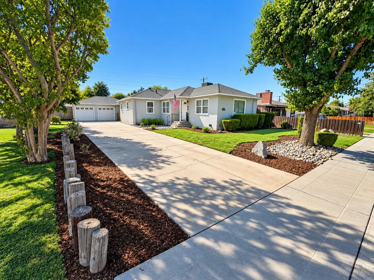 623 Auburn Street, Tulare, CA 93274 - #1