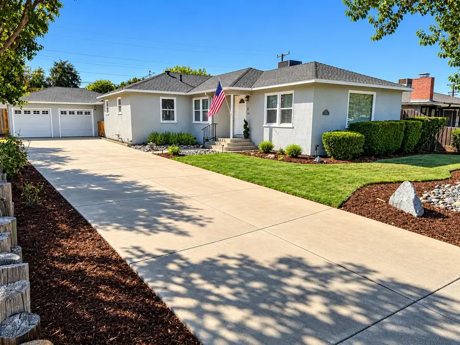 623 Auburn Street, Tulare, CA 93274 - #3