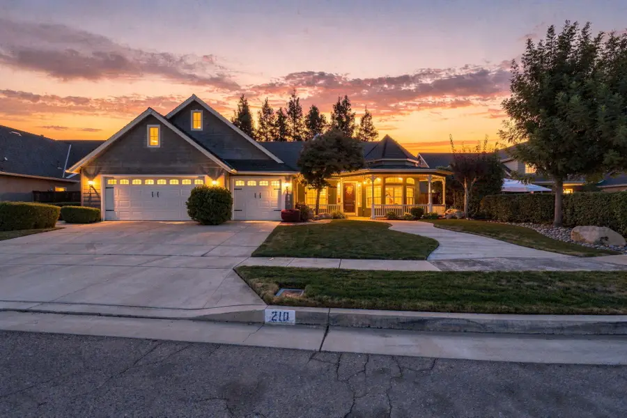 210 N Denton Court, Visalia, CA 93291 - #2