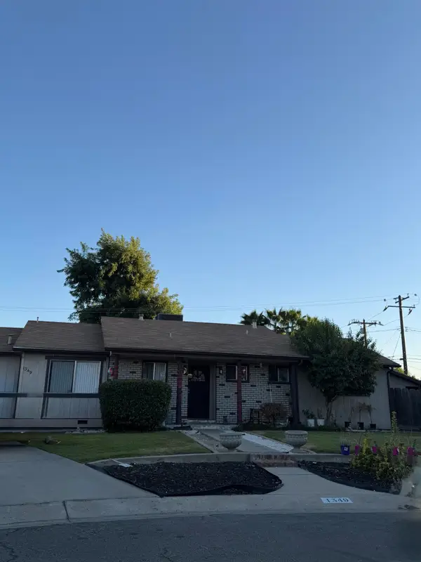 1349 W Wren Drive, Visalia, CA 93291