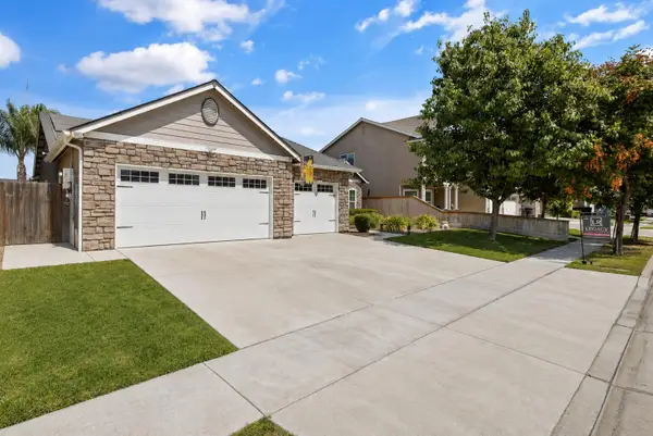 2526 Seaside Circle, Tulare, CA 93274