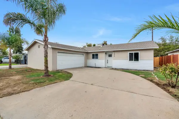 1206 S 12th Avenue, Hanford, CA 93230