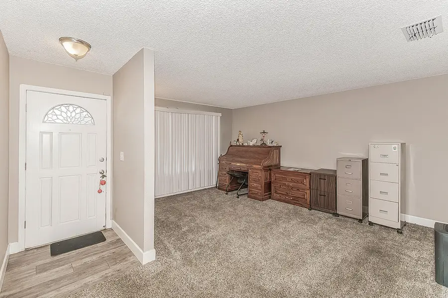 1145 Van Court, Hanford, CA 93230 - #3