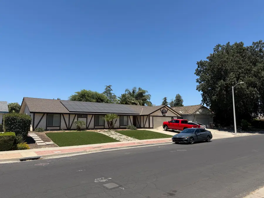 1602 E Avila Drive, Tulare, CA 93274 - #2