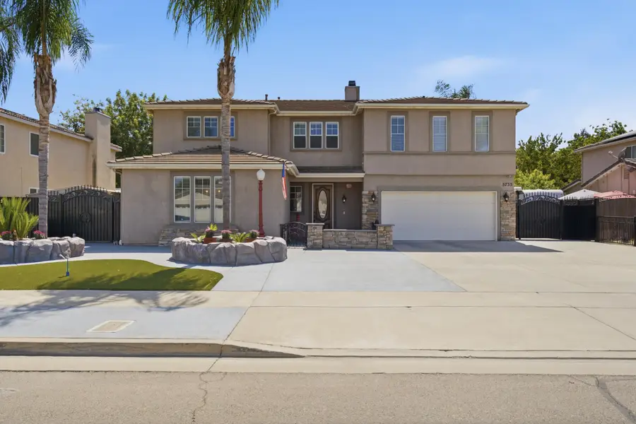 5733 W Babcock Avenue, Visalia, CA 93291 - #2