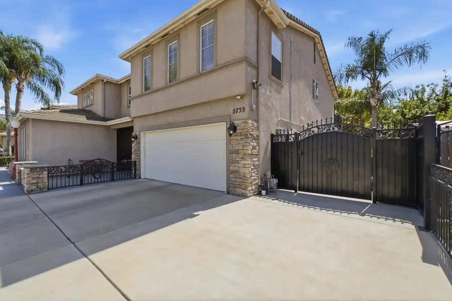 5733 W Babcock Avenue, Visalia, CA 93291 - #3