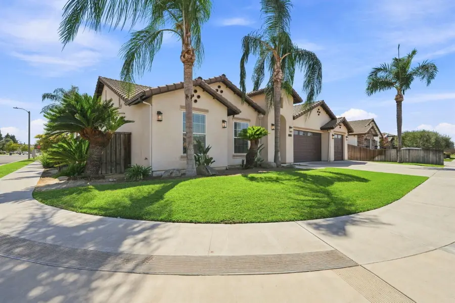 2697 Doral Court, Tulare, CA 93274 - #3
