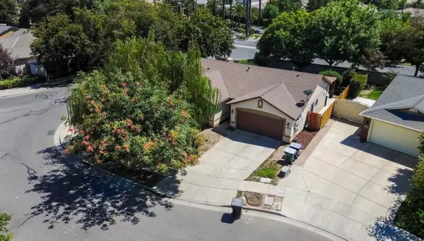 1909 Roussanne Avenue, Tulare, CA 93274