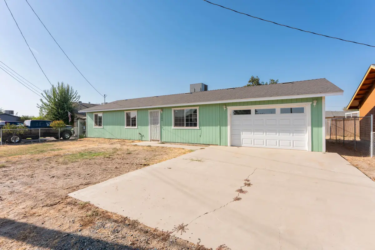 22284 Avenue 154, Porterville, CA 93257 - #1