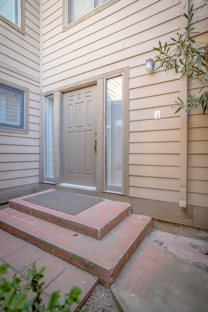 1214 S Kent Street, Visalia, CA 93277 - #2