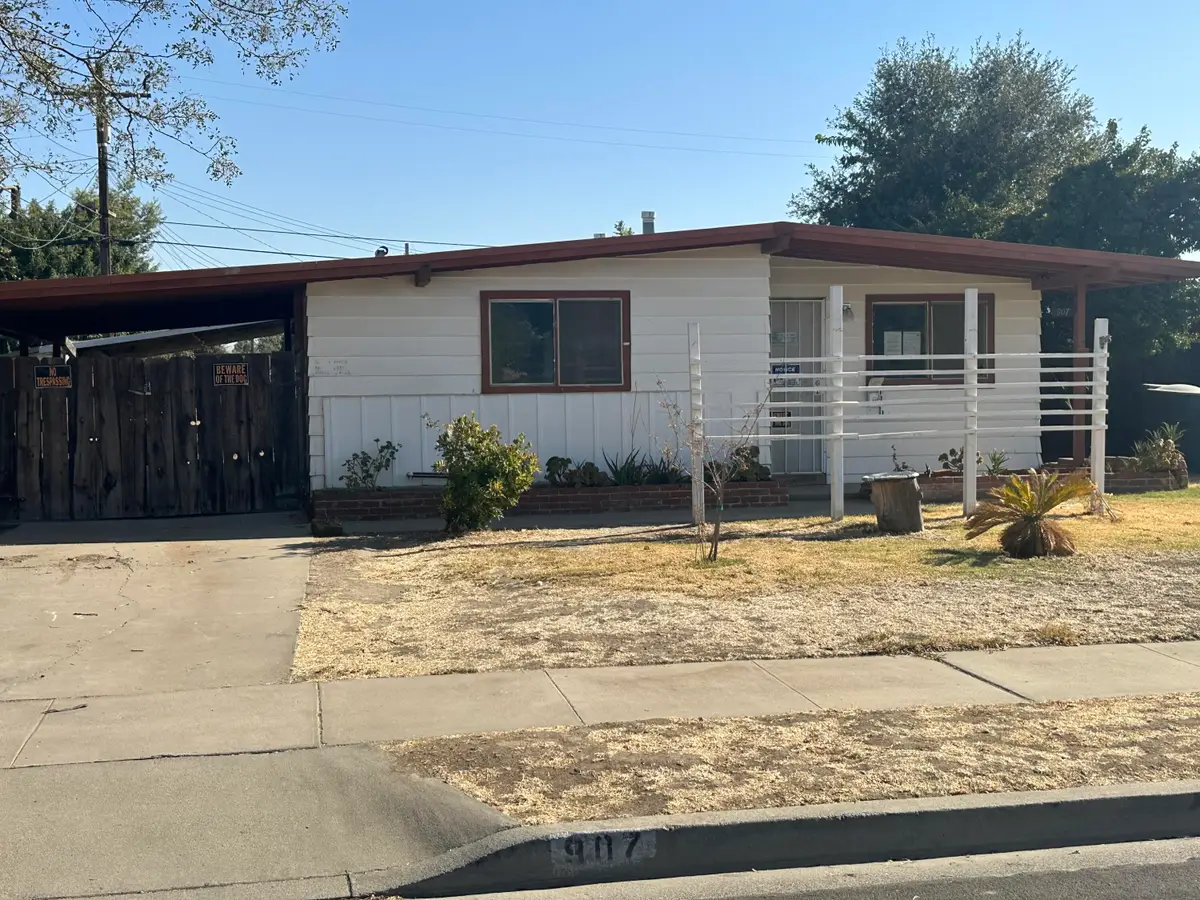 907 Neville Street, Hanford, CA 93230 - #1