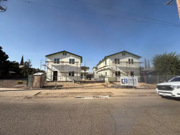 208 E Oak Avenue, Porterville, CA 93257