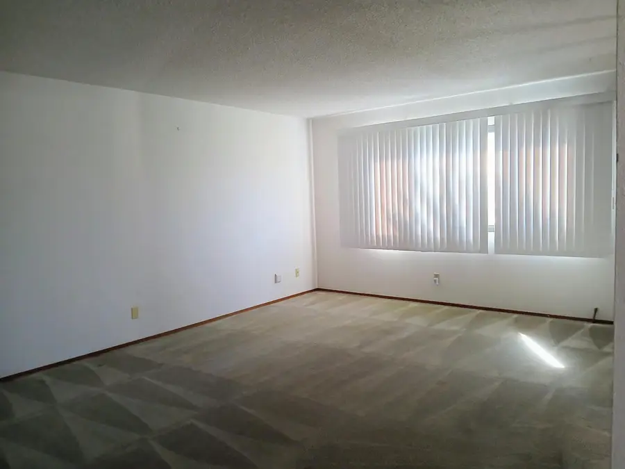 1198 S Salome Street, Tulare, CA 93274 - #3