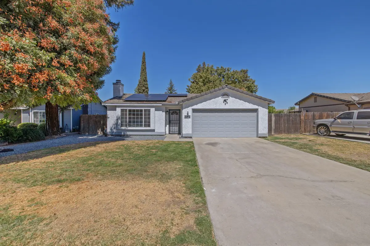 2242 W Delta Avenue, Visalia, CA 93291 - #1