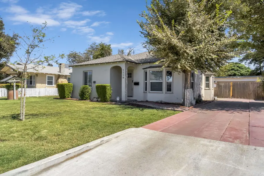 1119 N 11th Avenue, Hanford, CA 93230 - #2