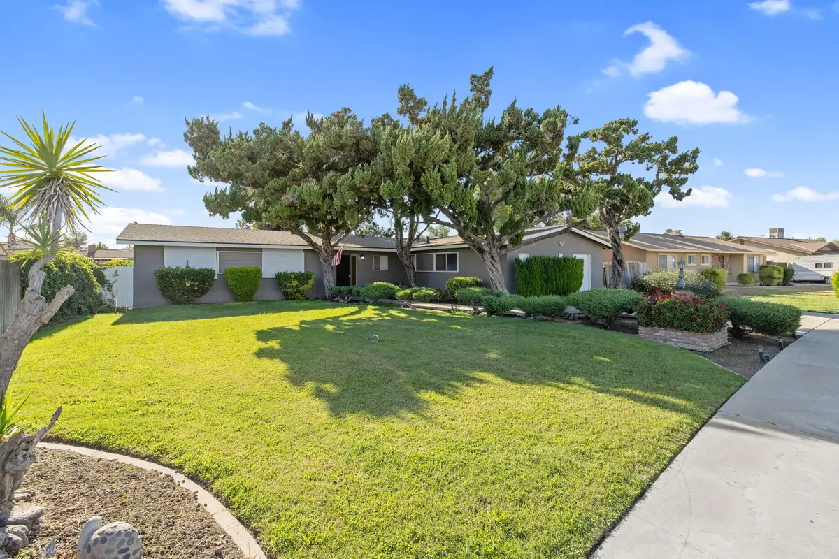 817 N Arbor, Tulare, CA 93274 - #1