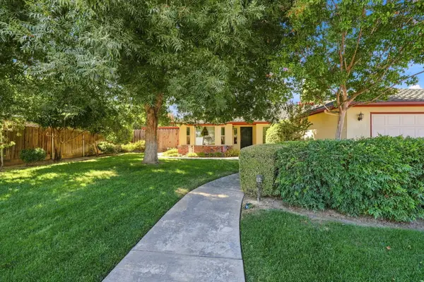 1431 W Cheryll Court, Porterville, CA 93257