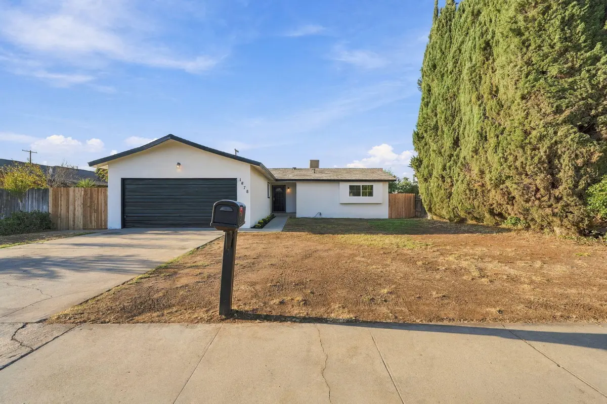 1878 E Park Way, Dinuba, CA 93618 - #1