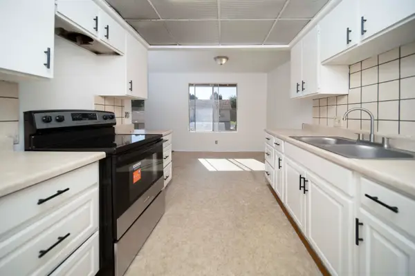 657 W Parlier Avenue #114, Reedley, CA 93654